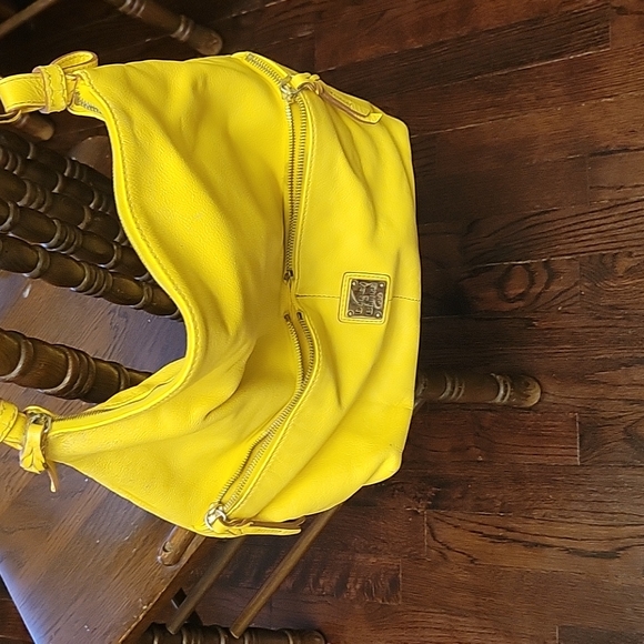 Dooney & Burke large yellow tote - Picture 2 of 4